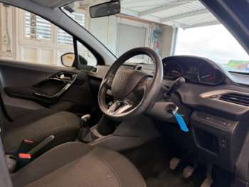 Used Peugeot 208 2018 for sale - 74580973: Photo