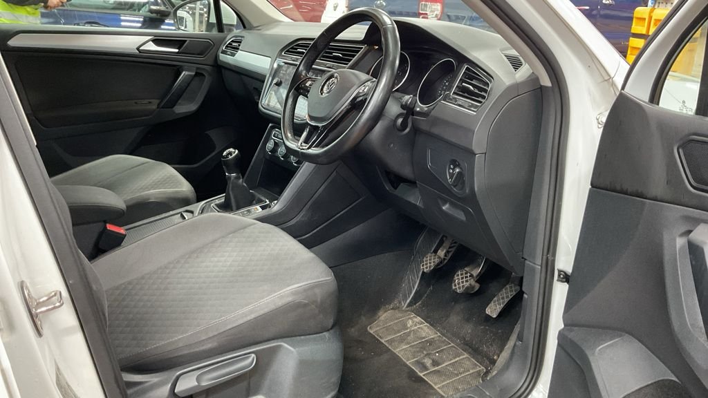 Used Volkswagen Tiguan 2019 for sale - 77621530: Photo 2