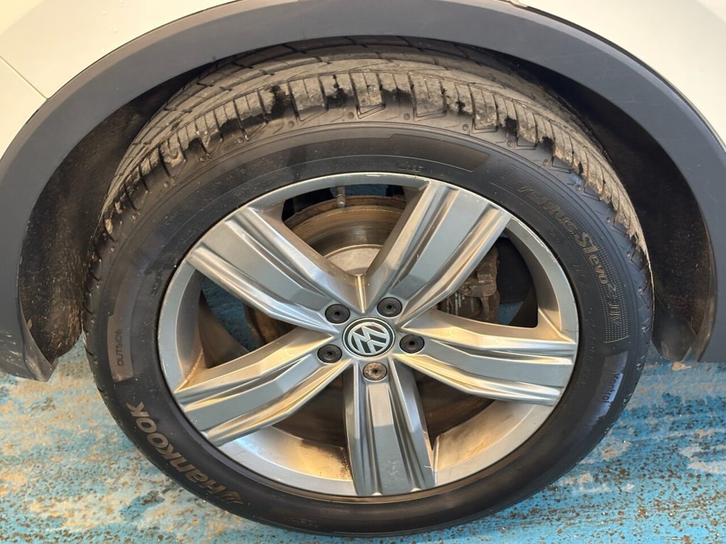 Used Volkswagen Tiguan 2019 for sale - 77621530: Photo 32