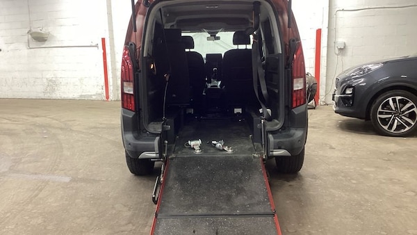 Used Peugeot Rifter 2019 for sale - 75619546: Photo 11