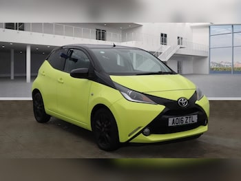 2016 (16) - 1.0 VVT-i X-Cite 3 5dr x-shift