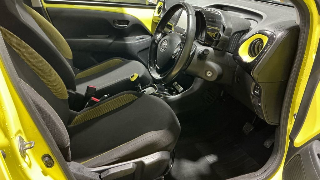 Used Toyota AYGO 2016 for sale - 76406606: Photo 2