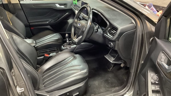 Used Ford Focus 2020 for sale - 76280090: Photo 3