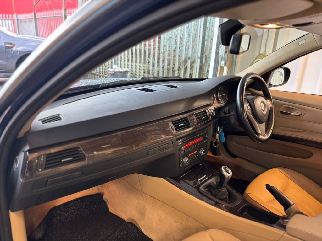 Used BMW 3 Series 2011 for sale - 77153873: Photo 23