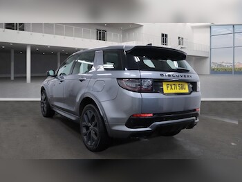 Used Land Rover Discovery Sport 2021 for sale - 77937032: Photo