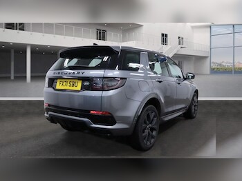 Used Land Rover Discovery Sport 2021 for sale - 77937032: Photo