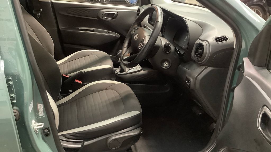 Used Hyundai i10 2024 for sale - 77520989: Photo 2