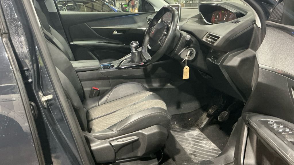 Used Peugeot 3008 2019 for sale - 77594403: Photo 2