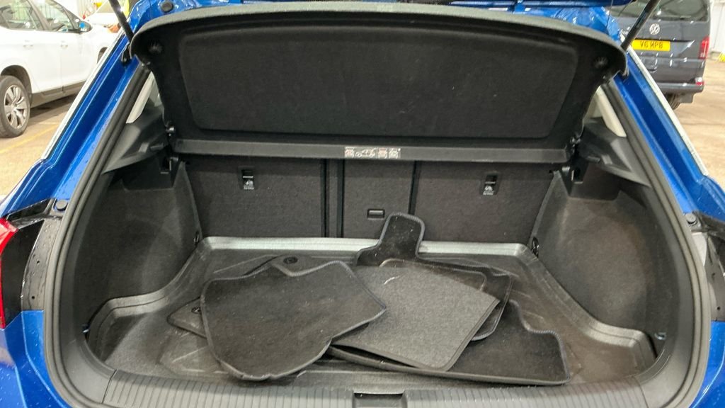 Used Volkswagen T-Roc 2020 for sale - 77836095: Photo 11