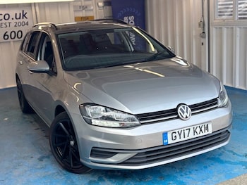 Volkswagen - Golf