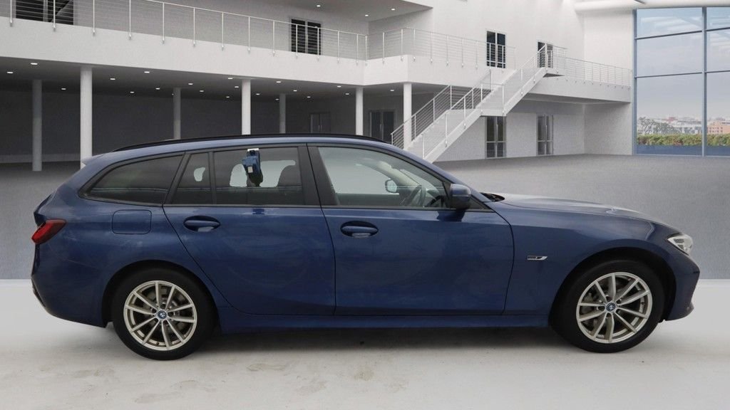 Used BMW 3 Series 2022 for sale - 77227387: Photo 7
