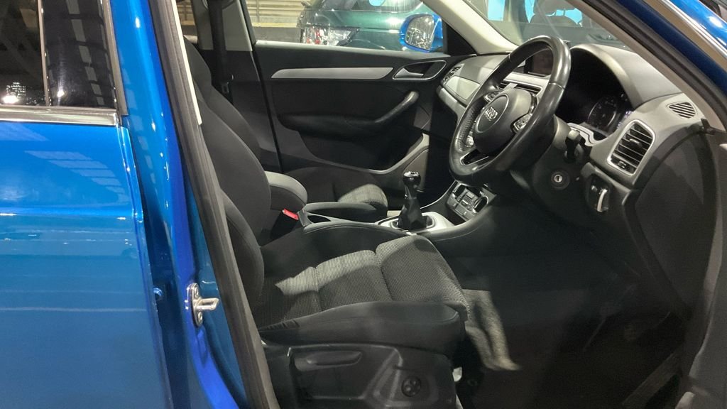 Used Audi Q3 2018 for sale - 77452122: Photo 2