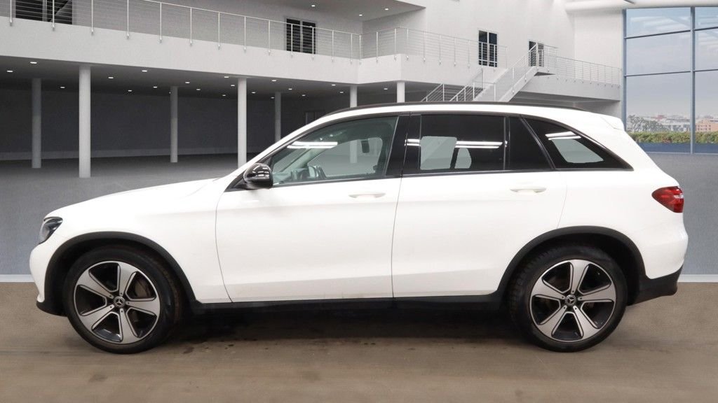 Used Mercedes-Benz GLC 2019 for sale - 77693136: Photo 10