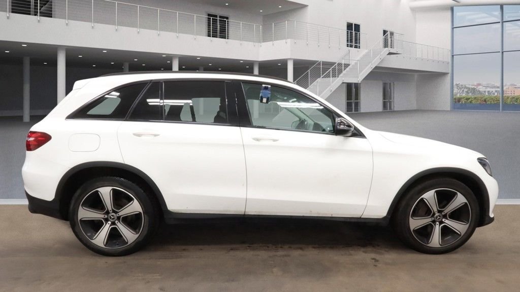 Used Mercedes-Benz GLC 2019 for sale - 77693136: Photo 9