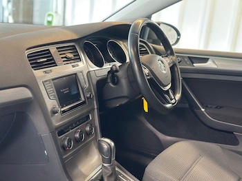 Used Volkswagen Golf 2015 for sale - 79046221: Photo