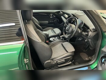 Used MINI Hatch 2021 for sale - 76406474: Photo