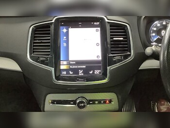 Used Volvo XC90 2018 for sale - 77880130: Photo