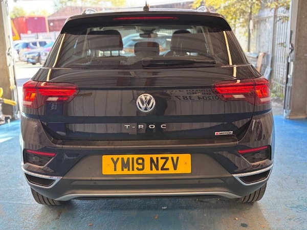 Used Volkswagen T-Roc 2019 for sale - 76056748: Photo 17