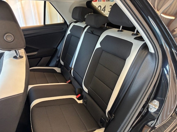 Used Volkswagen T-Roc 2019 for sale - 76056748: Photo 30