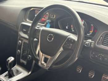 Used Volvo V40 2017 for sale - 75087254: Photo