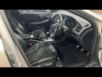 Used Volvo V40 2017 for sale - 75087254: Photo