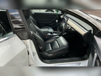 Used Tesla Model 3 2019 for sale - 78501420: Photo
