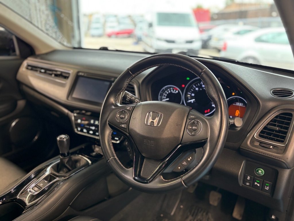 Used Honda HR-V 2020 for sale - 76210354: Photo 2