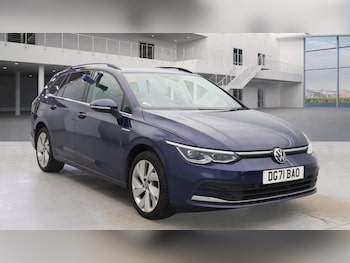 Used Volkswagen Golf 2021 for sale - 76345682: Photo