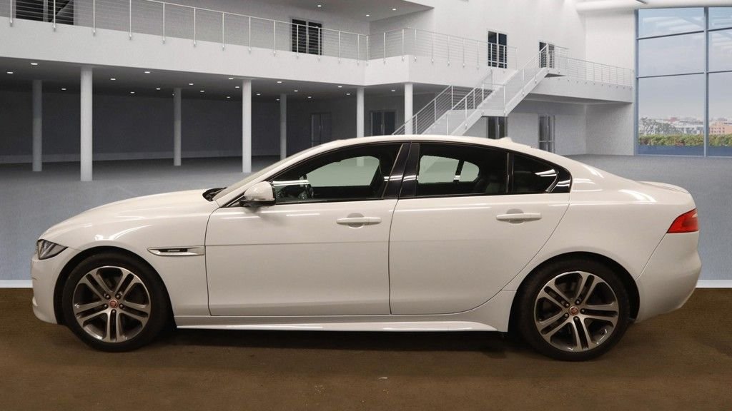 Used Jaguar XE 2015 for sale - 77967331: Photo 11