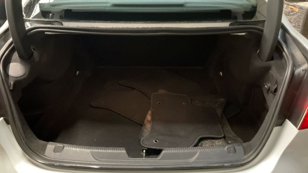 Used Jaguar XE 2015 for sale - 77967331: Photo 12