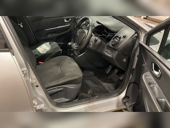 Used Renault Clio 2019 for sale - 77288058: Photo