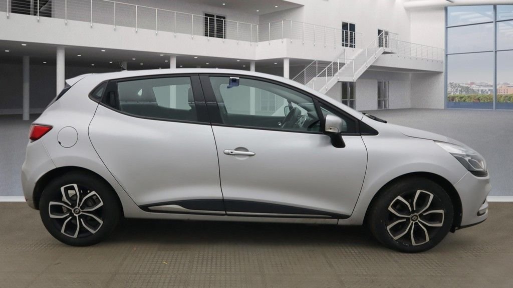 Used Renault Clio 2025 for sale - 77288058: Photo 7