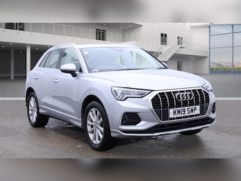Audi - Q3
