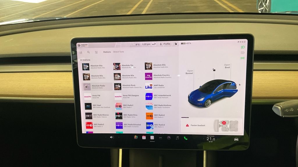 Used Tesla Model 3 2019 for sale - 77748543: Photo 2
