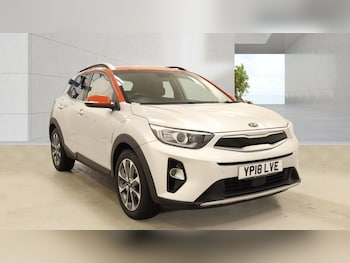 Used Kia Stonic 2018 for sale - 78111133: Photo