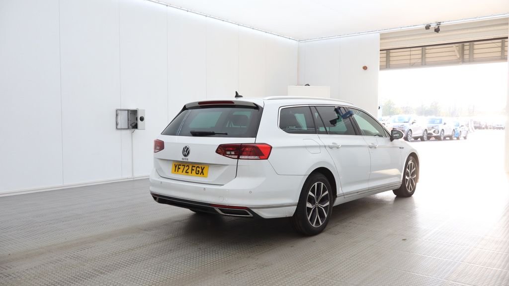 Used Volkswagen Passat 2022 for sale - 76740452: Photo 10