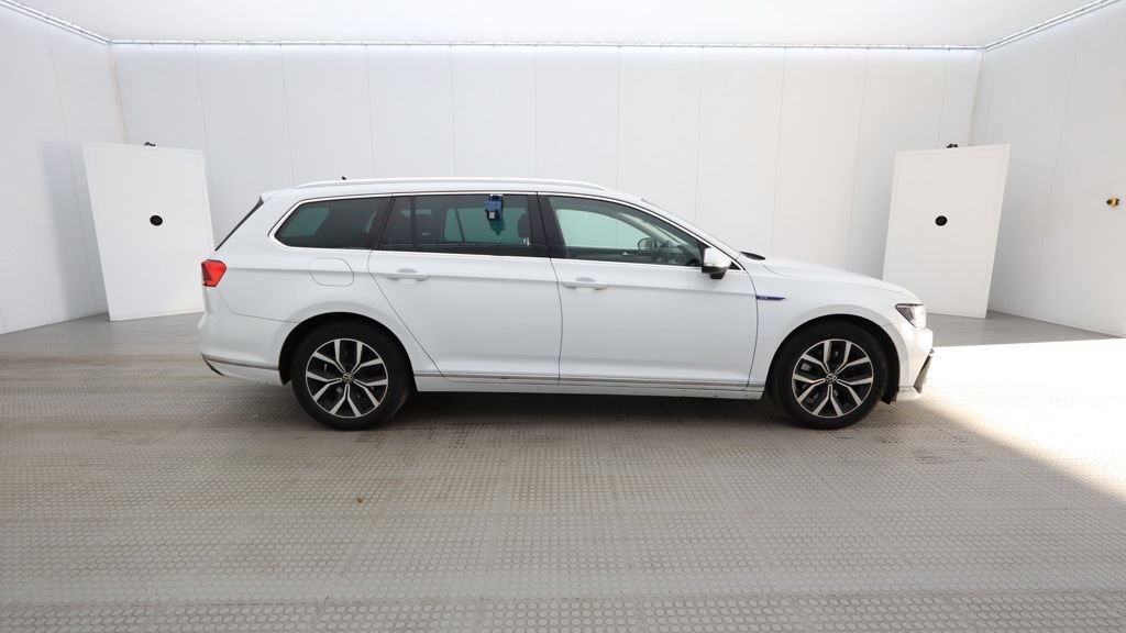 Used Volkswagen Passat 2022 for sale - 76740452: Photo 11
