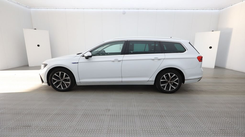 Used Volkswagen Passat 2022 for sale - 76740452: Photo 12
