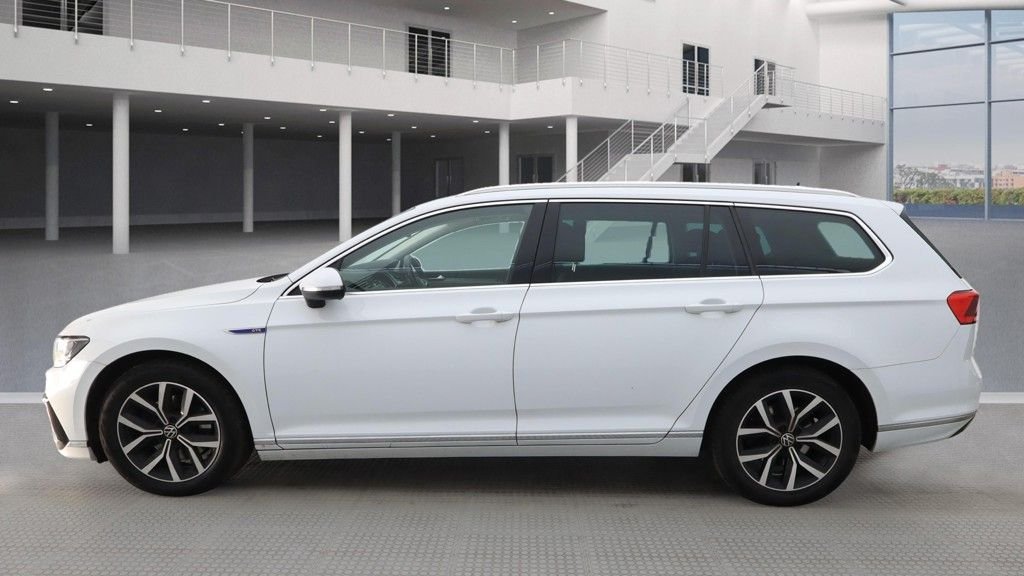 Used Volkswagen Passat 2022 for sale - 76740452: Photo 14