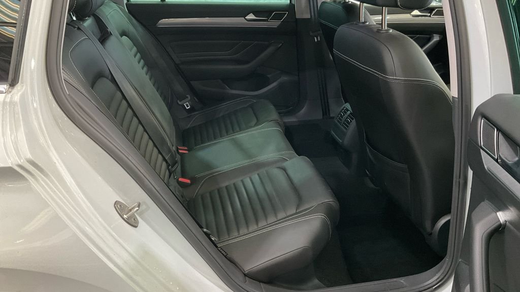 Used Volkswagen Passat 2022 for sale - 76740452: Photo 16