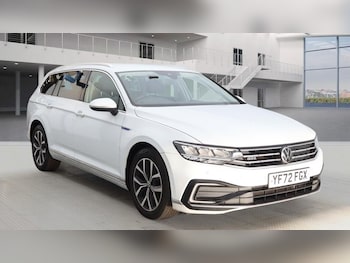 Volkswagen - Passat