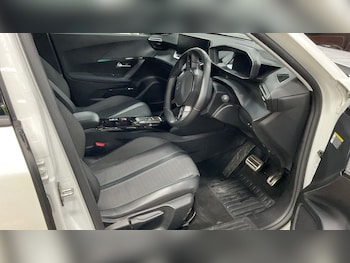 Used Peugeot 2008 2023 for sale - 78955488: Photo