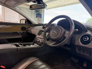 Used Jaguar XJ 2017 for sale - 72980381: Photo
