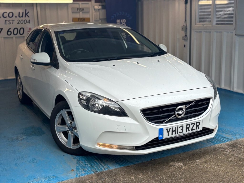 Used Volvo V40 2013 for sale - 75985937: Photo 12