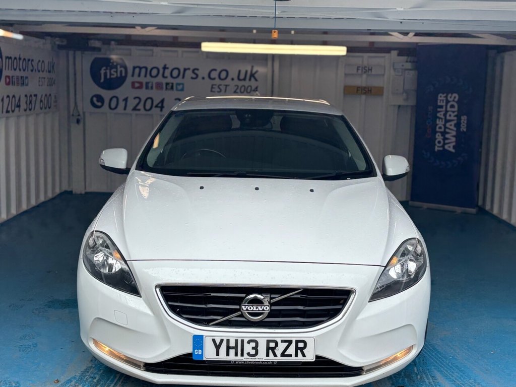 Used Volvo V40 2013 for sale - 75985937: Photo 14