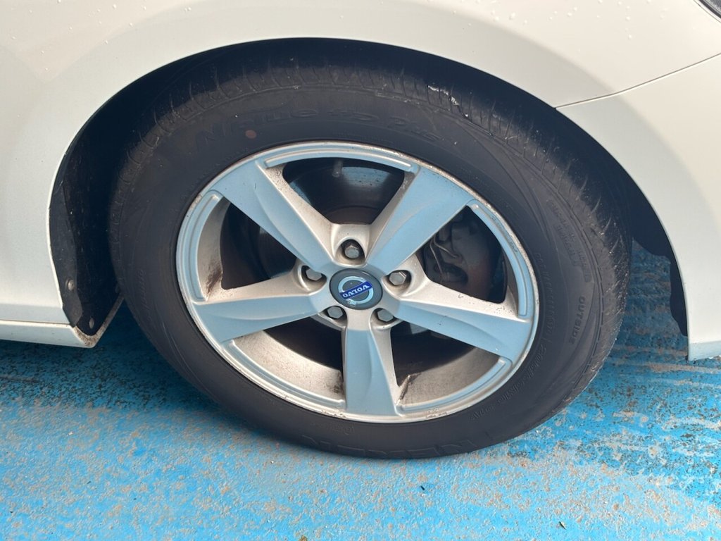 Used Volvo V40 2013 for sale - 75985937: Photo 19