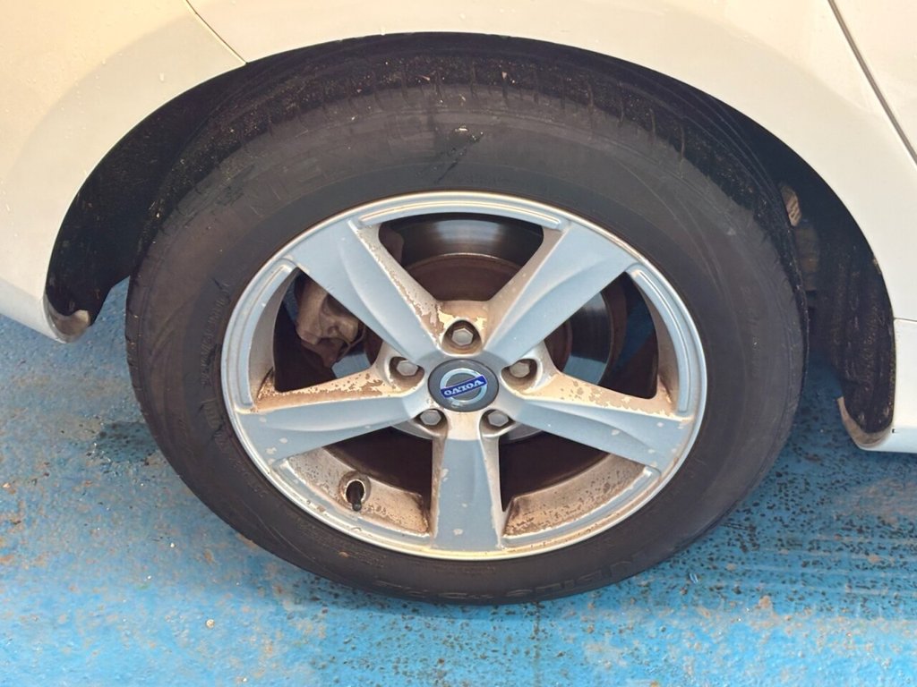 Used Volvo V40 2013 for sale - 75985937: Photo 26