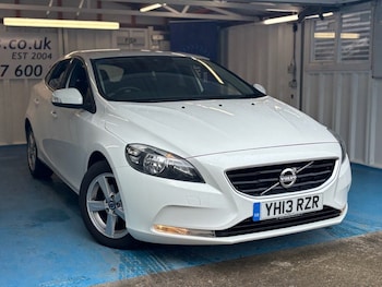 Used Volvo V40 2013 for sale - 75985937: Photo 4