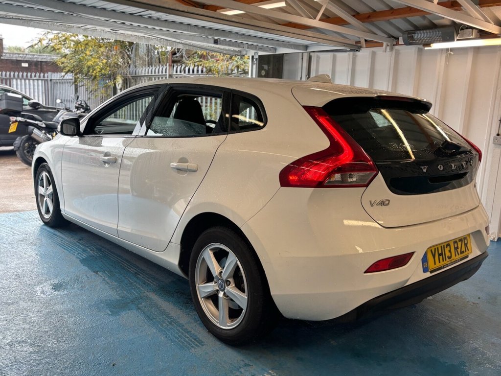 Used Volvo V40 2013 for sale - 75985937: Photo 5