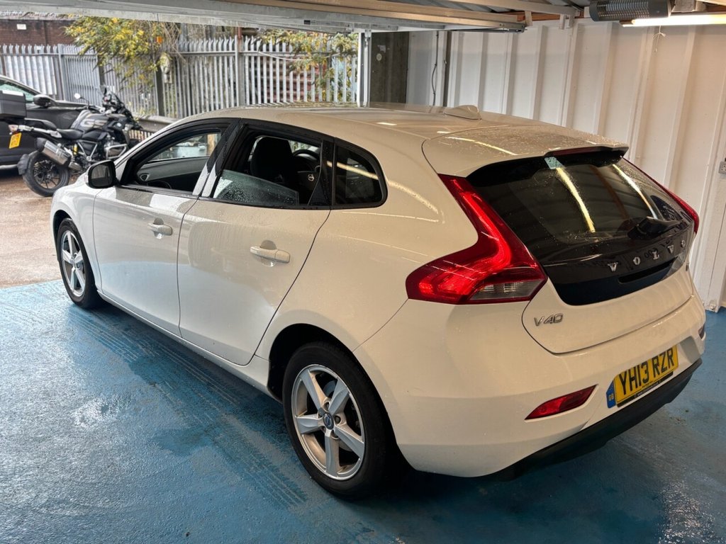 Used Volvo V40 2013 for sale - 75985937: Photo 7